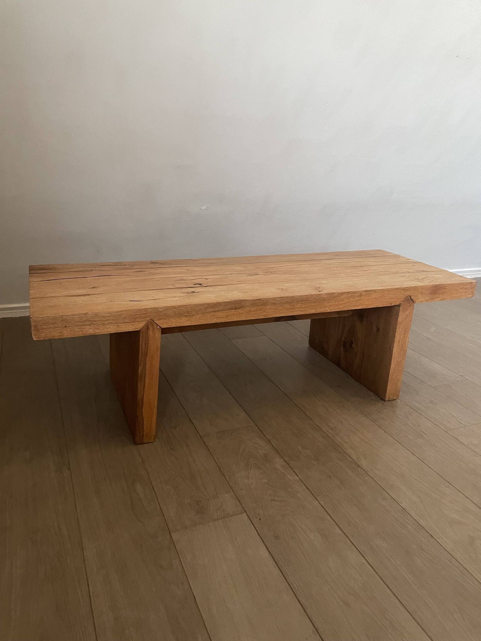 Table basse style Pierre Chapo
