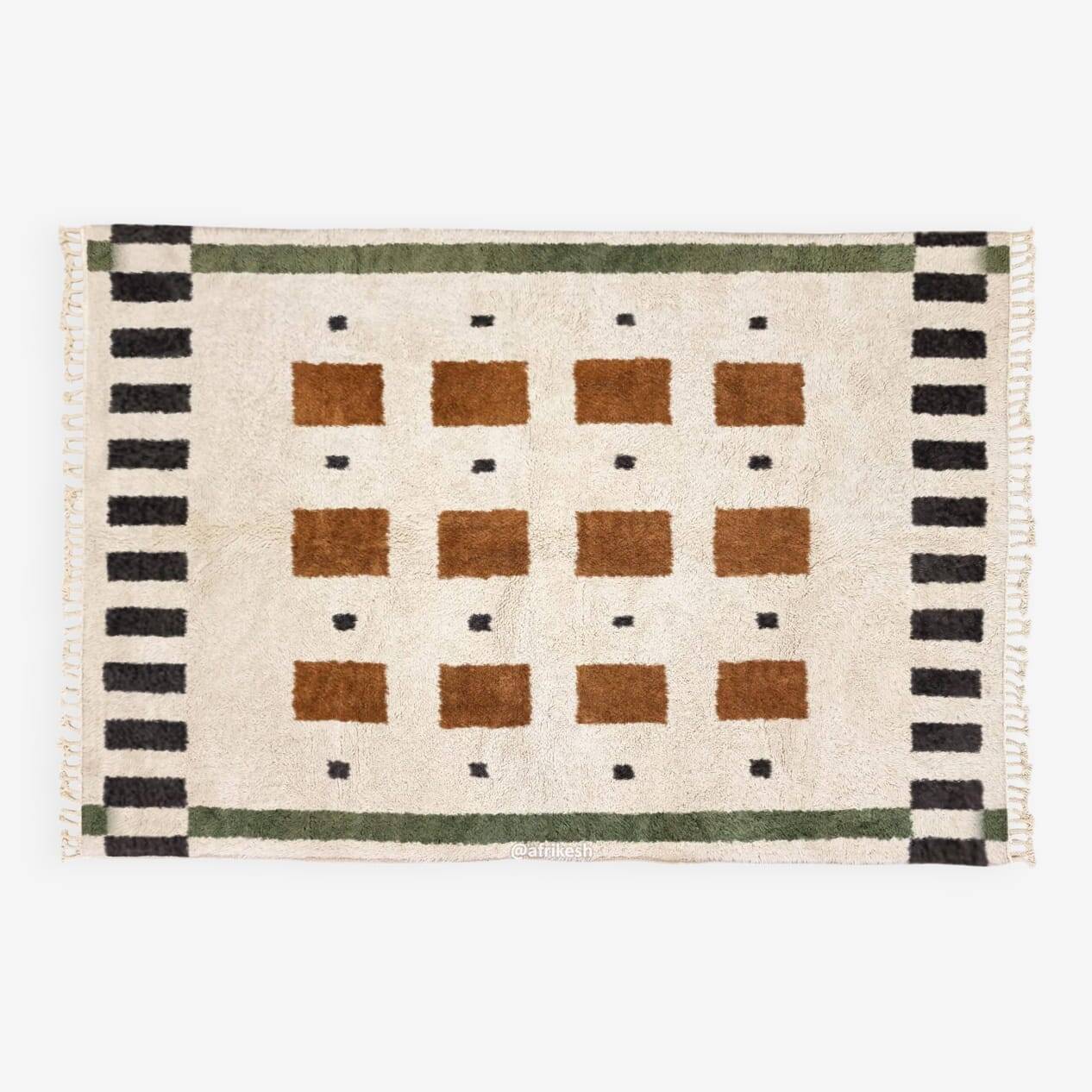 Magnificent handcrafted rug 250cm x 150cm