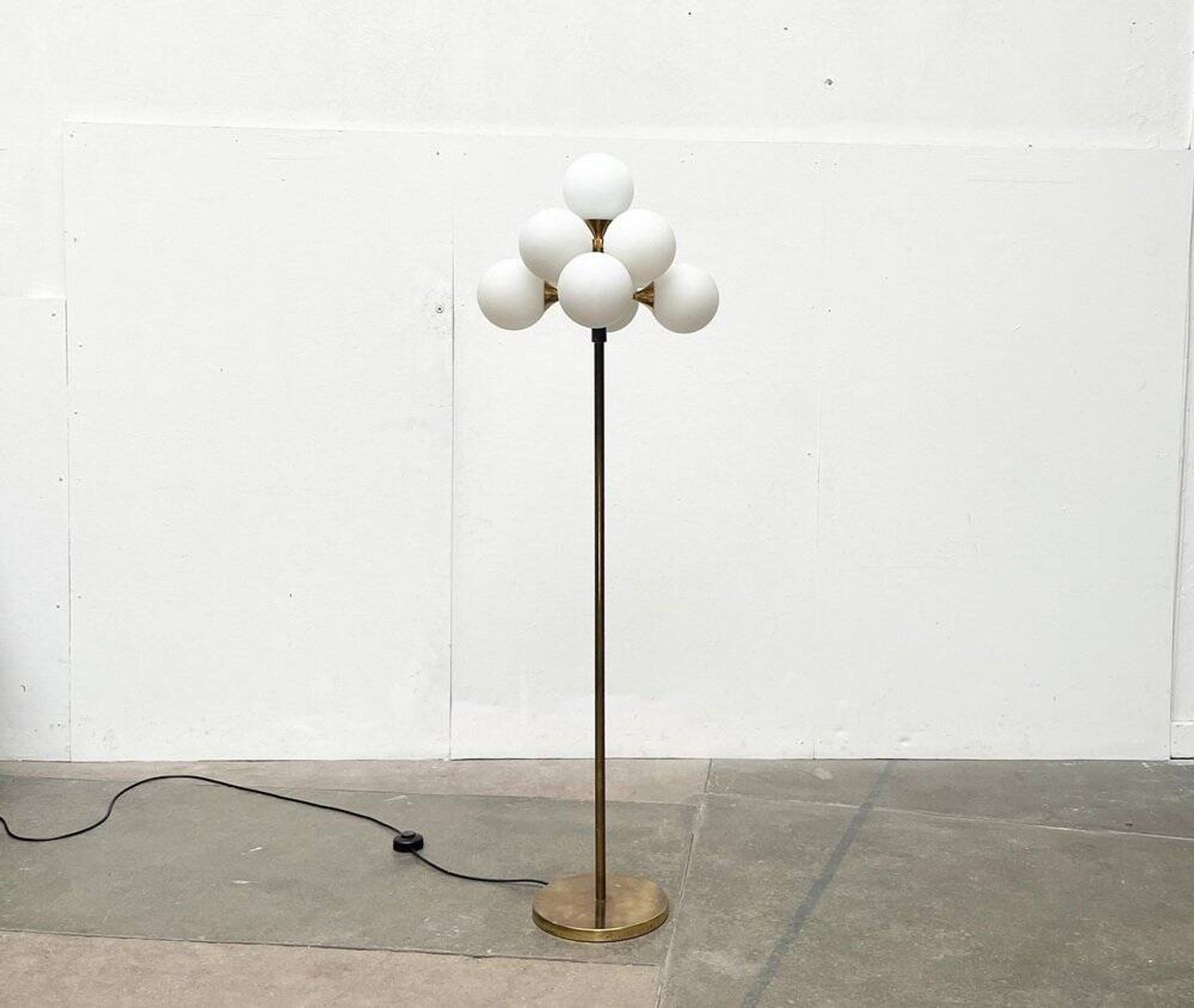 German brass floor lamp in Space Age style from the mid-century by Kaiser Leuchten, 1960s.