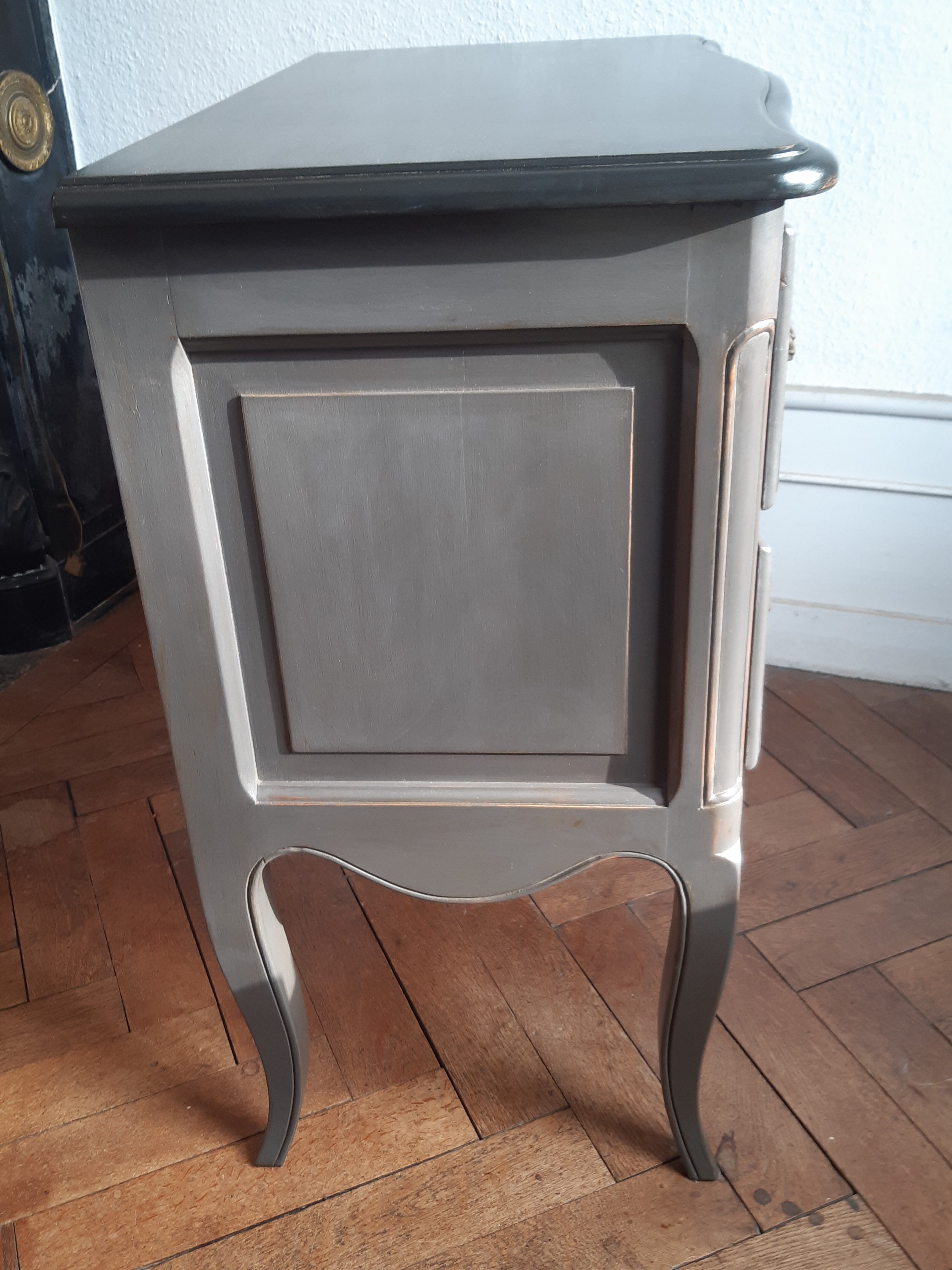 Patinated chest of drawers Louis XV style 2 drawers