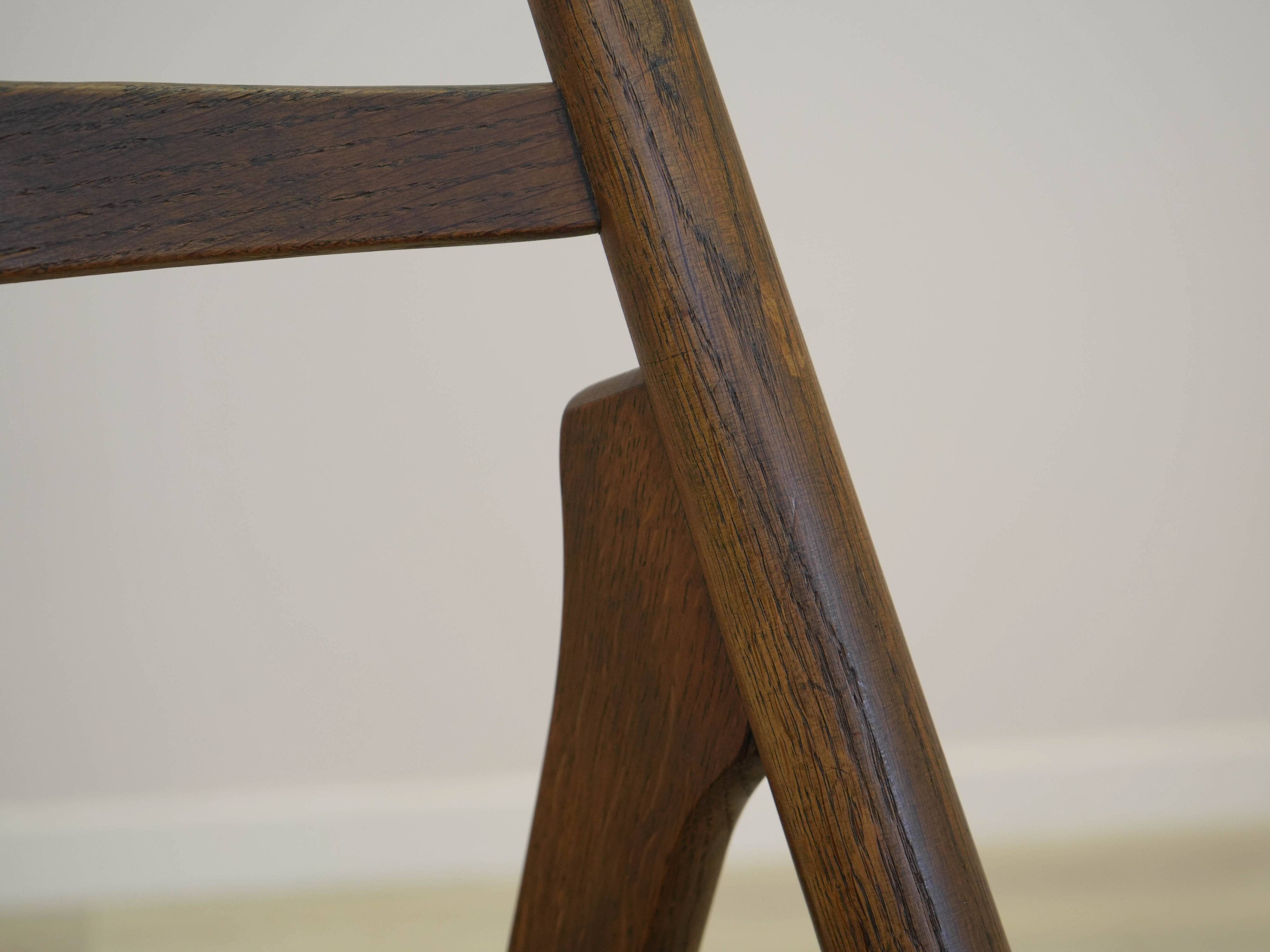 Ensemble de quatre chaises en chêne, design danois, années 1960, designer : Hans J. Wegner