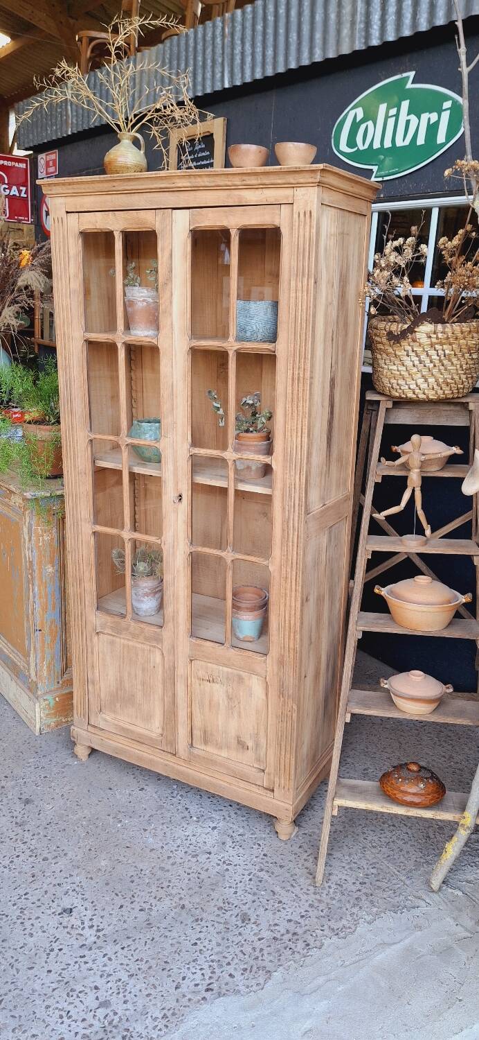Vitrine ancienne