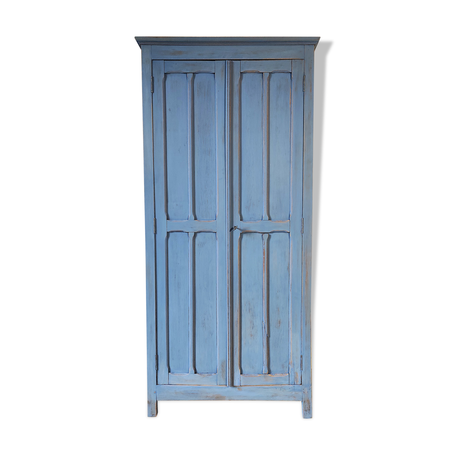 Armoire parisienne