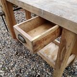 Carpenter's workbench