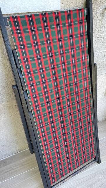 Vintage folding deck chair