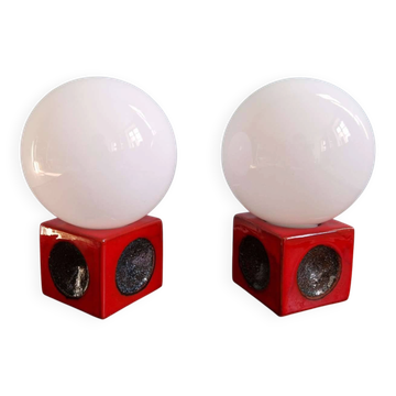 Pair of bedside lamps in red ceramic and white opaline, 1970.