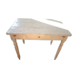 Table de ferme blanche