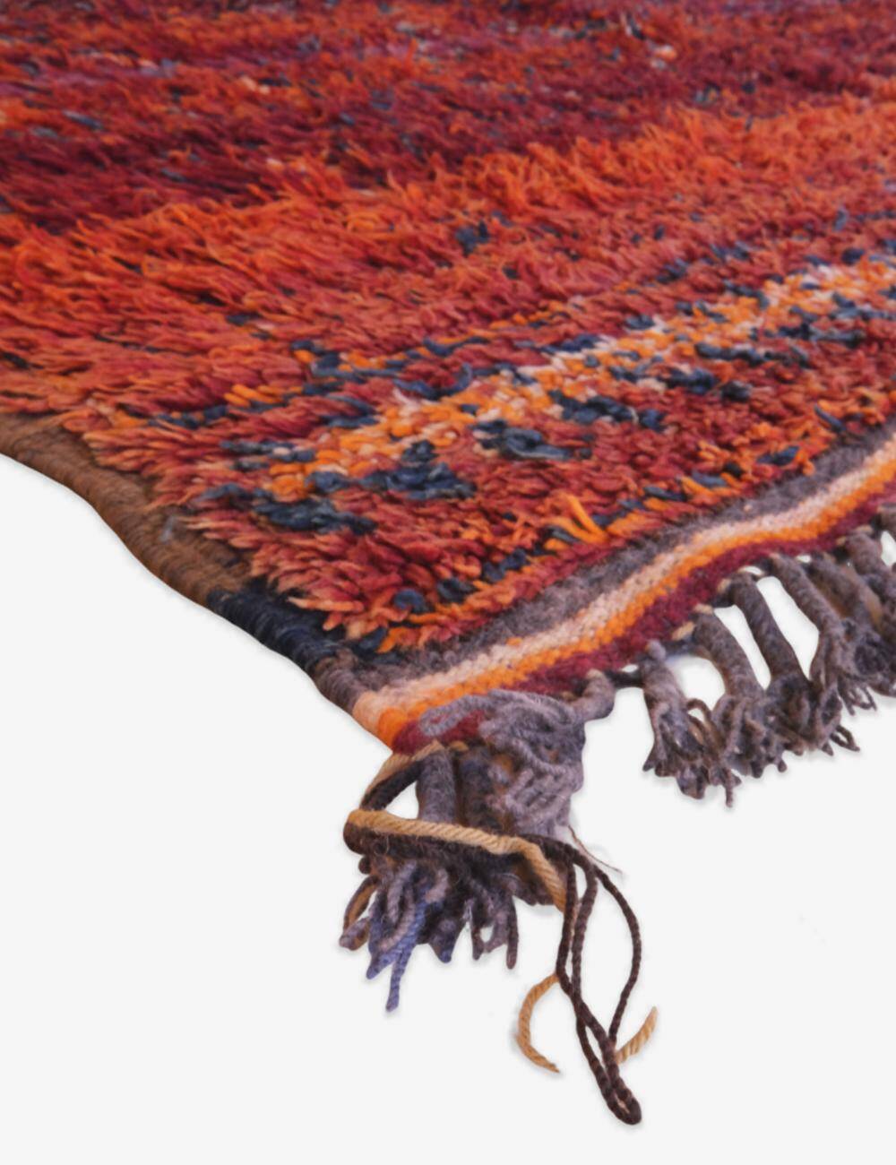 Vintage Collectible Rug - 317 x 179 cm