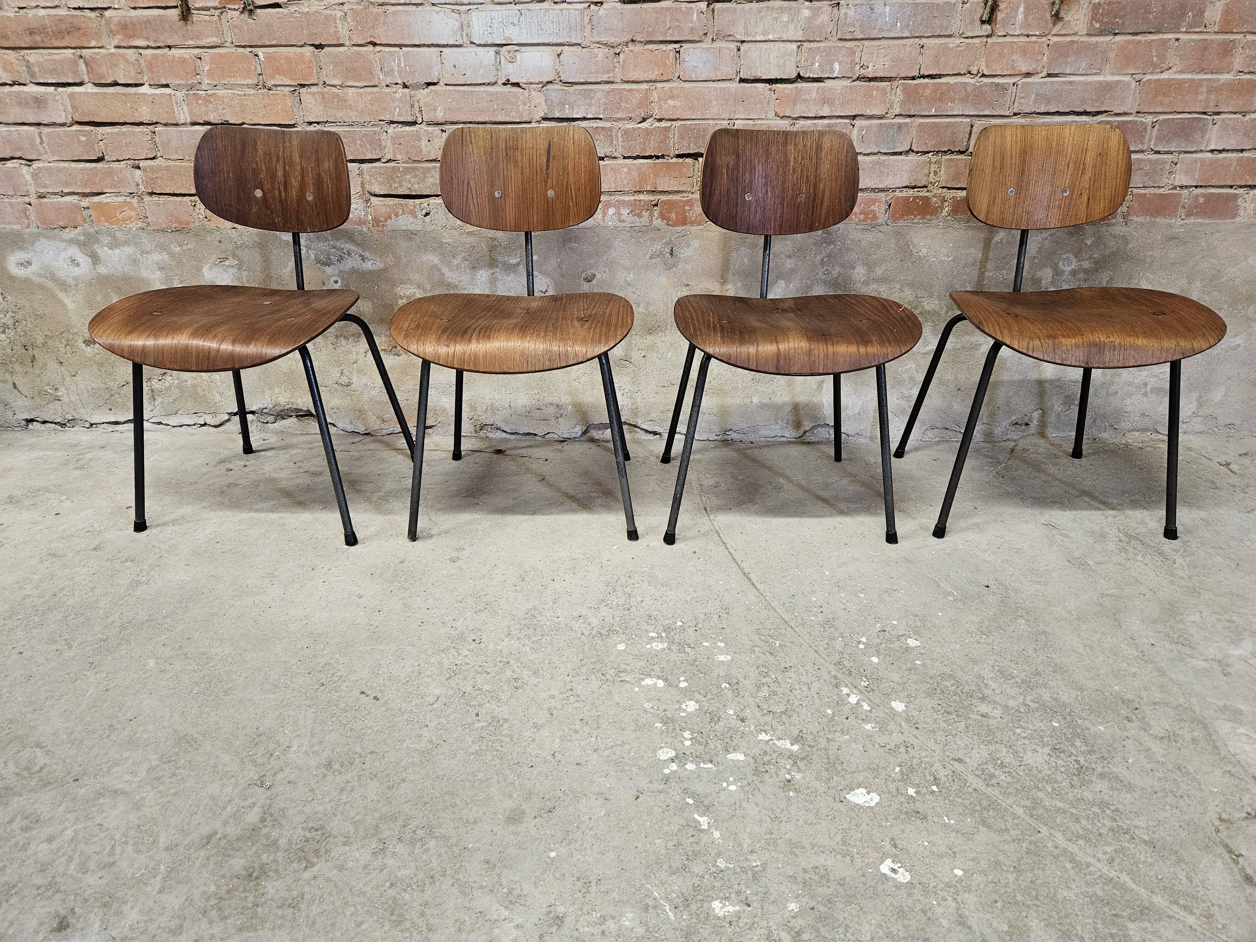 Set de 4 chaises  vintage Se 68 par Egon Eiermann pour Wilde+Spieth 1950"