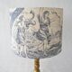 Abat-jour toile de Jouy bleu