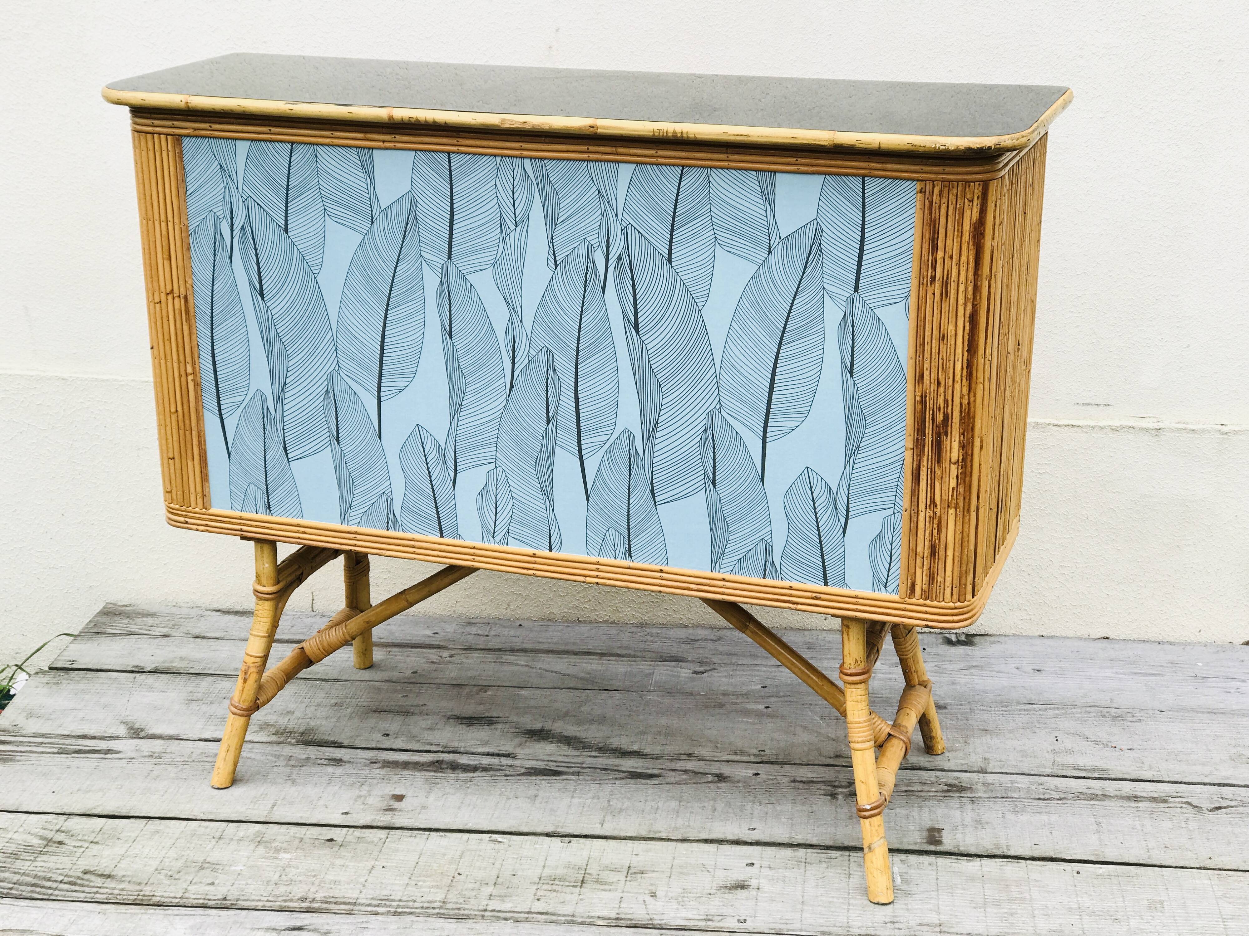 Vintage bamboo bar with 2 stools