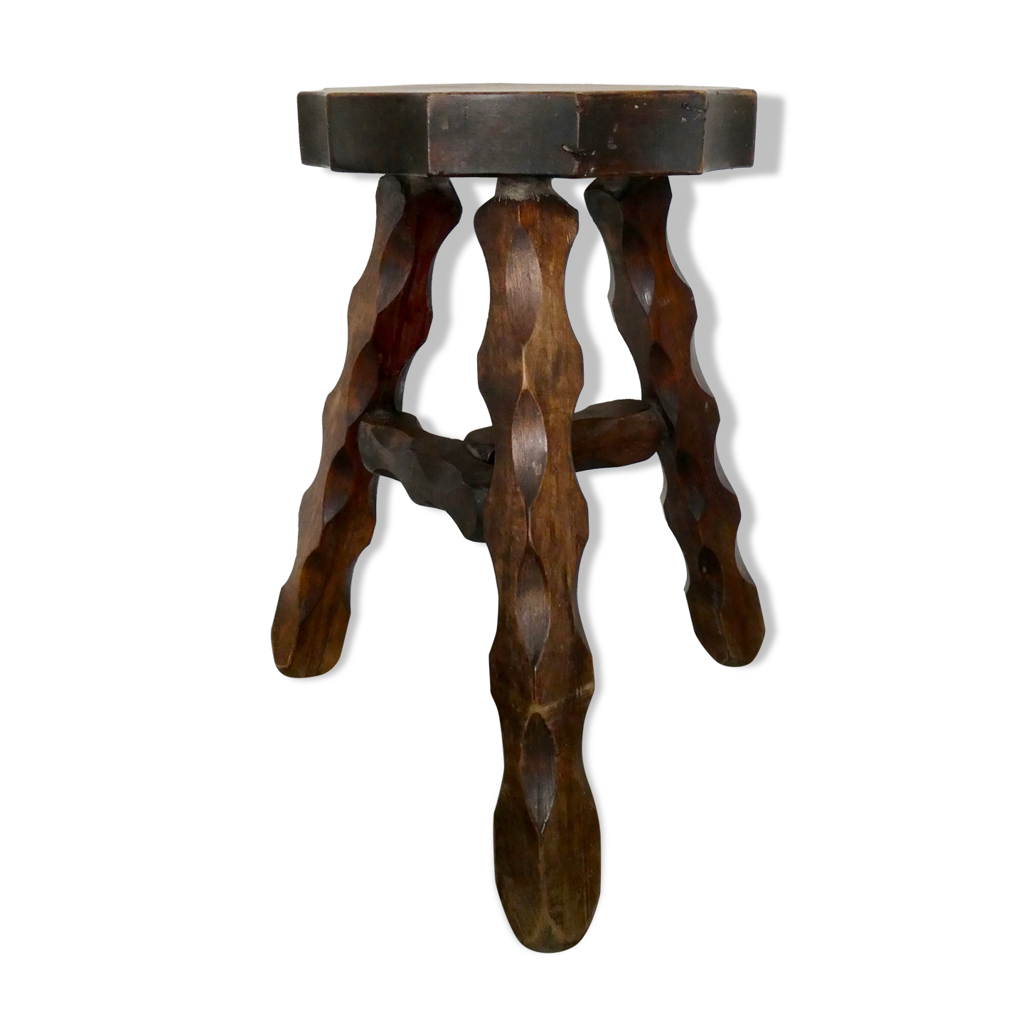 Solid wood tripod, mountain