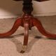 Pembroke table in solid mahogany from the 19th century.