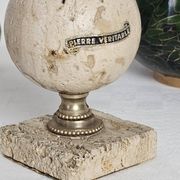 Briquet de table sphérique en travertin véritable – Italie, circa 1970