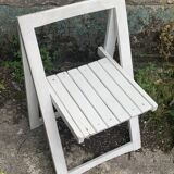 chaise  pliante blanche