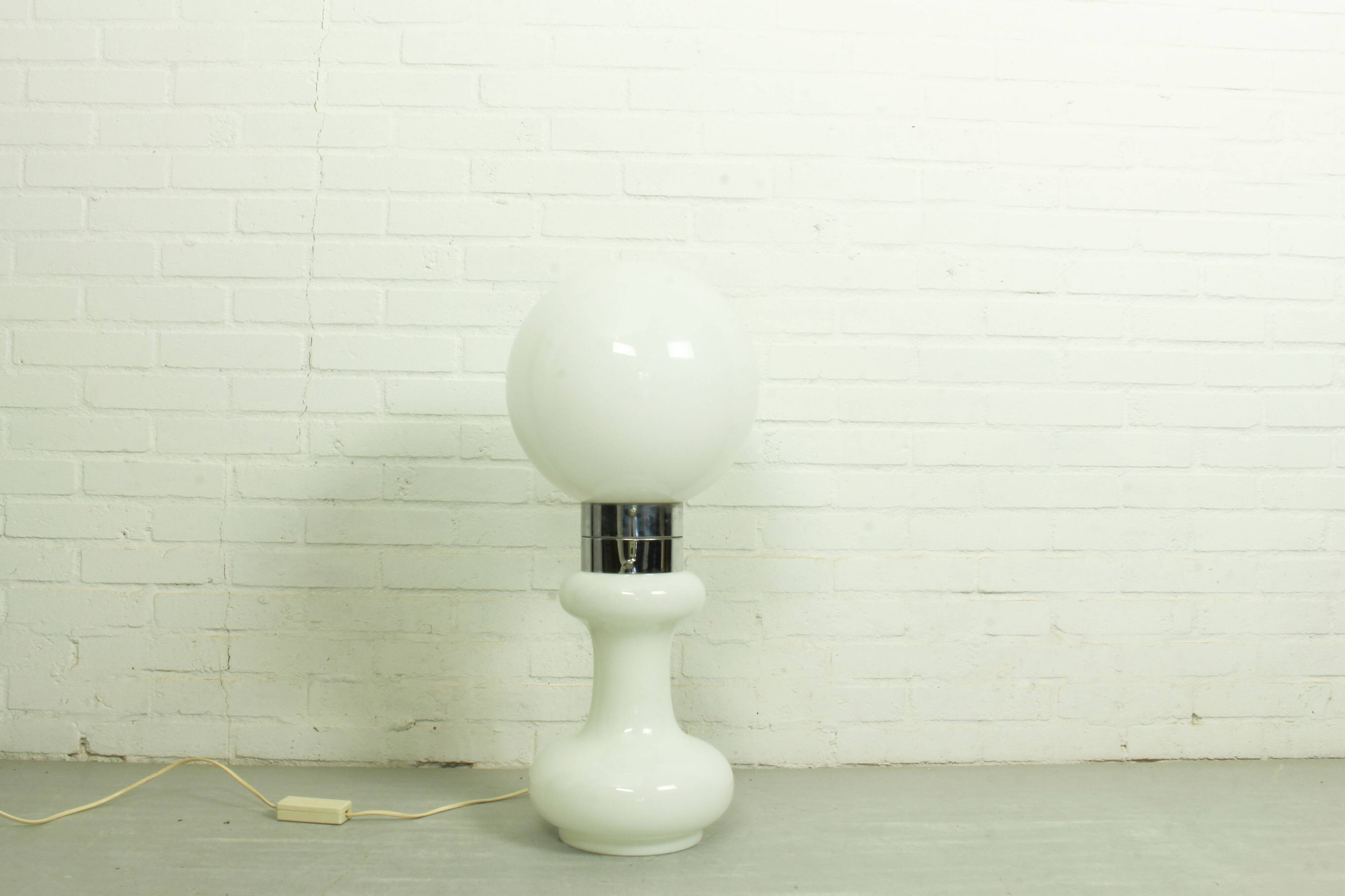 Lampadaire Mid-Century Carlo Nason « Birillo » pour AV Mazzega, Italie 1960