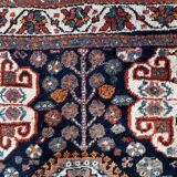 Handmade vintage Persian Shiraz rug 149cm x 208cm, 1940s