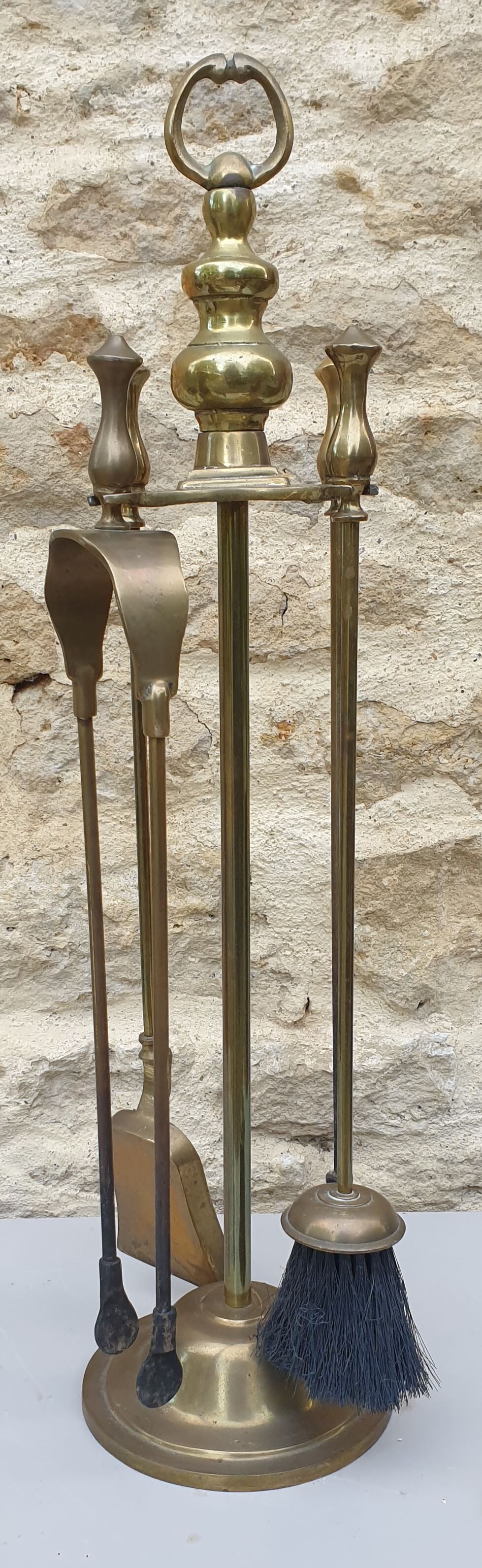 Serviteur de cheminée en bronze ou laiton