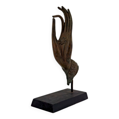 Main de Bouddha en Bronze Patiné, montée sur Socle, Thaïlande,  XXe Siècle