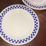 Paire d’assiettes à damiers