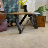 Round coffee table with steel base