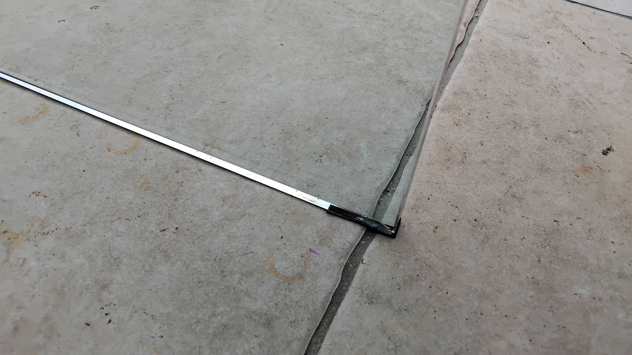 Vintage 1970s Italian design glass dining table.