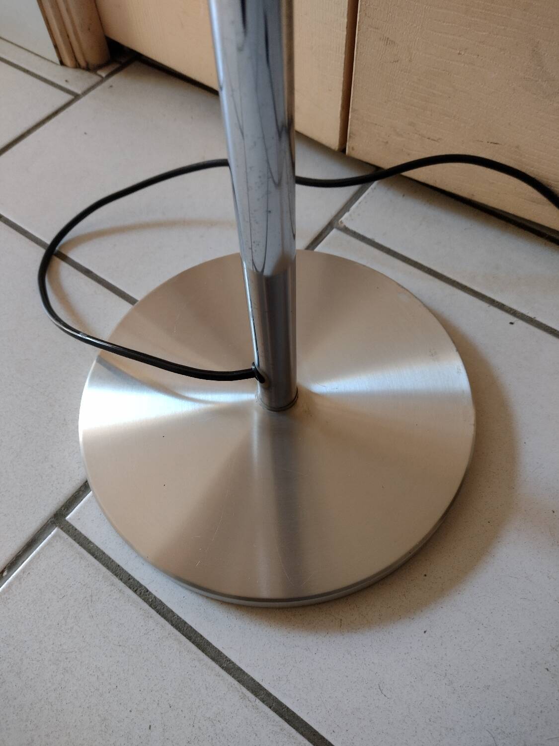 Vintage 70s floor lamp in chrome and aluminum reflector