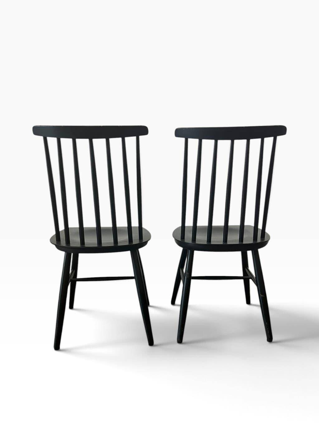 Set of 2 vintage black spindle wooden chairs