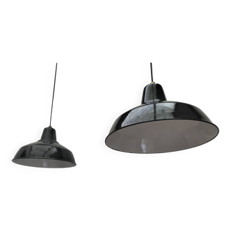 Pair of pendant lights