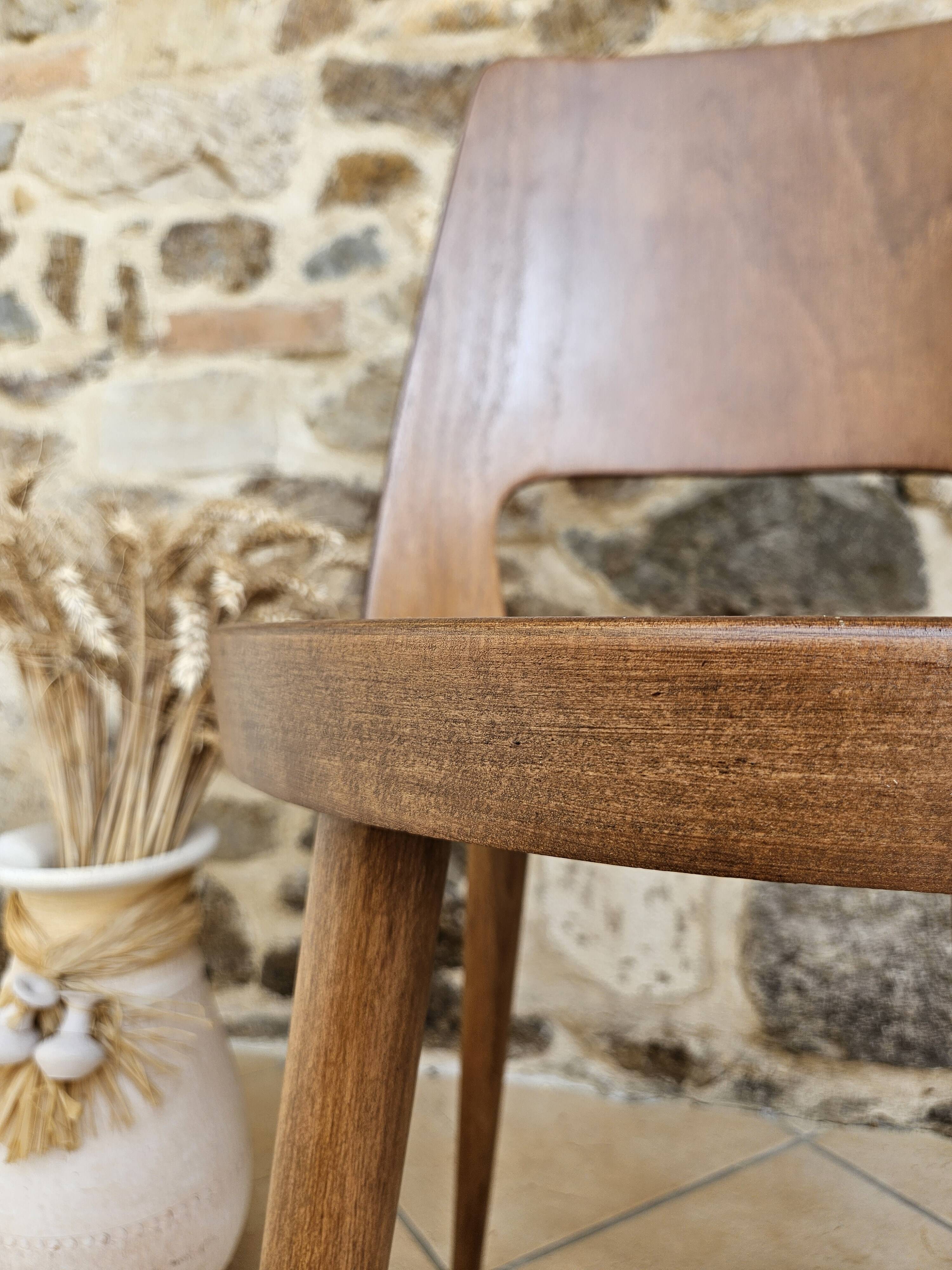 10 Baumann Mondor chairs