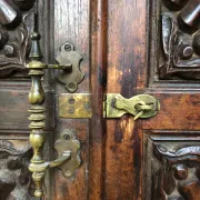 Armoire du Rajasthan teck sculpté