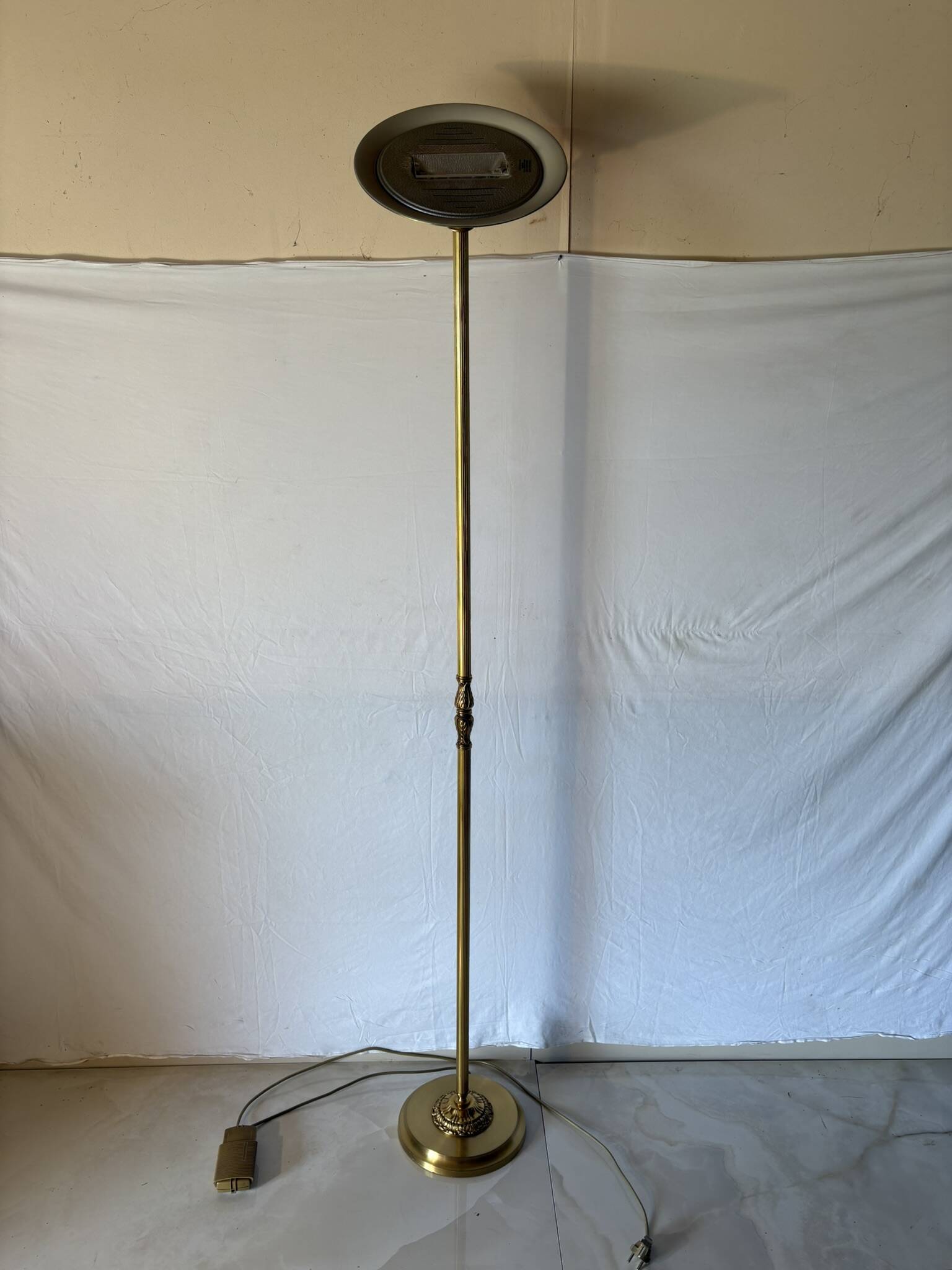 Brass torchiere floor lamp with neoclassical decoration – Empire style