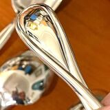 Christofle galea, 8 standard 19 cm spoons in very good condition.