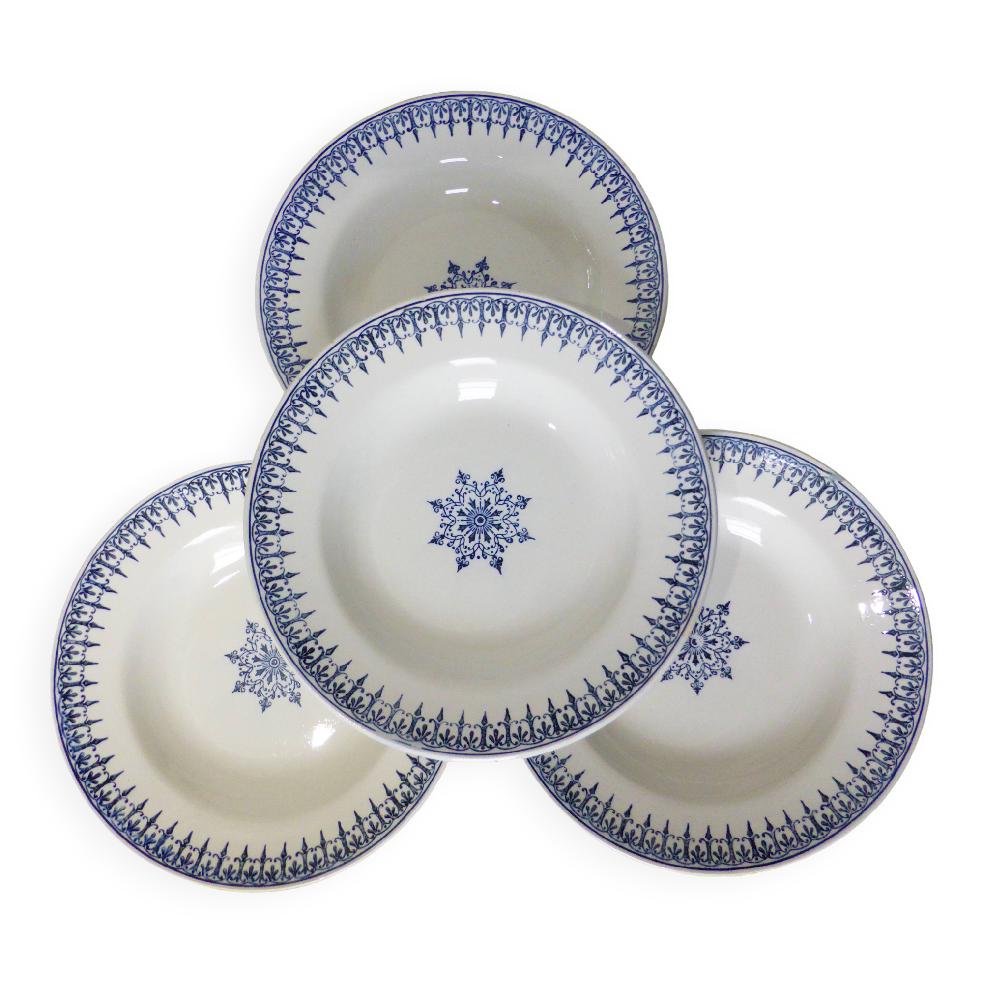 4 deep plates from St Amand model Primax 211240
