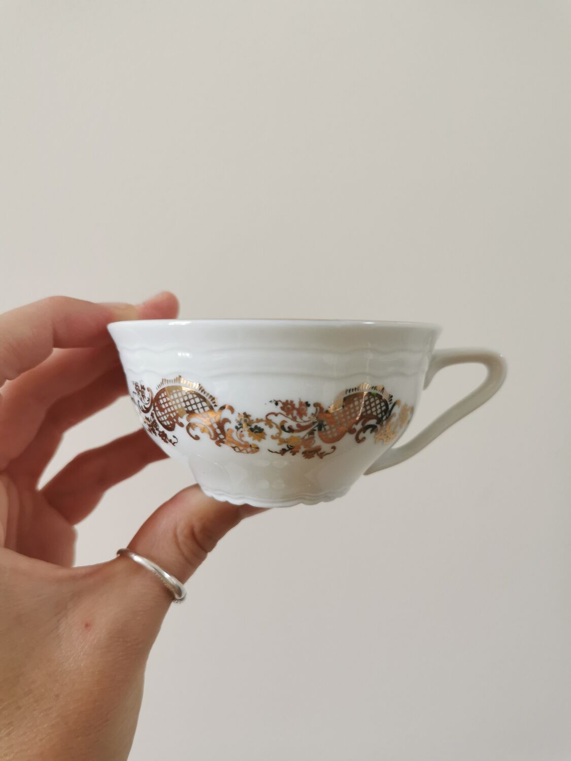 Duo of vintage porcelain cups