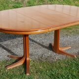 Dining round vintage with extensions