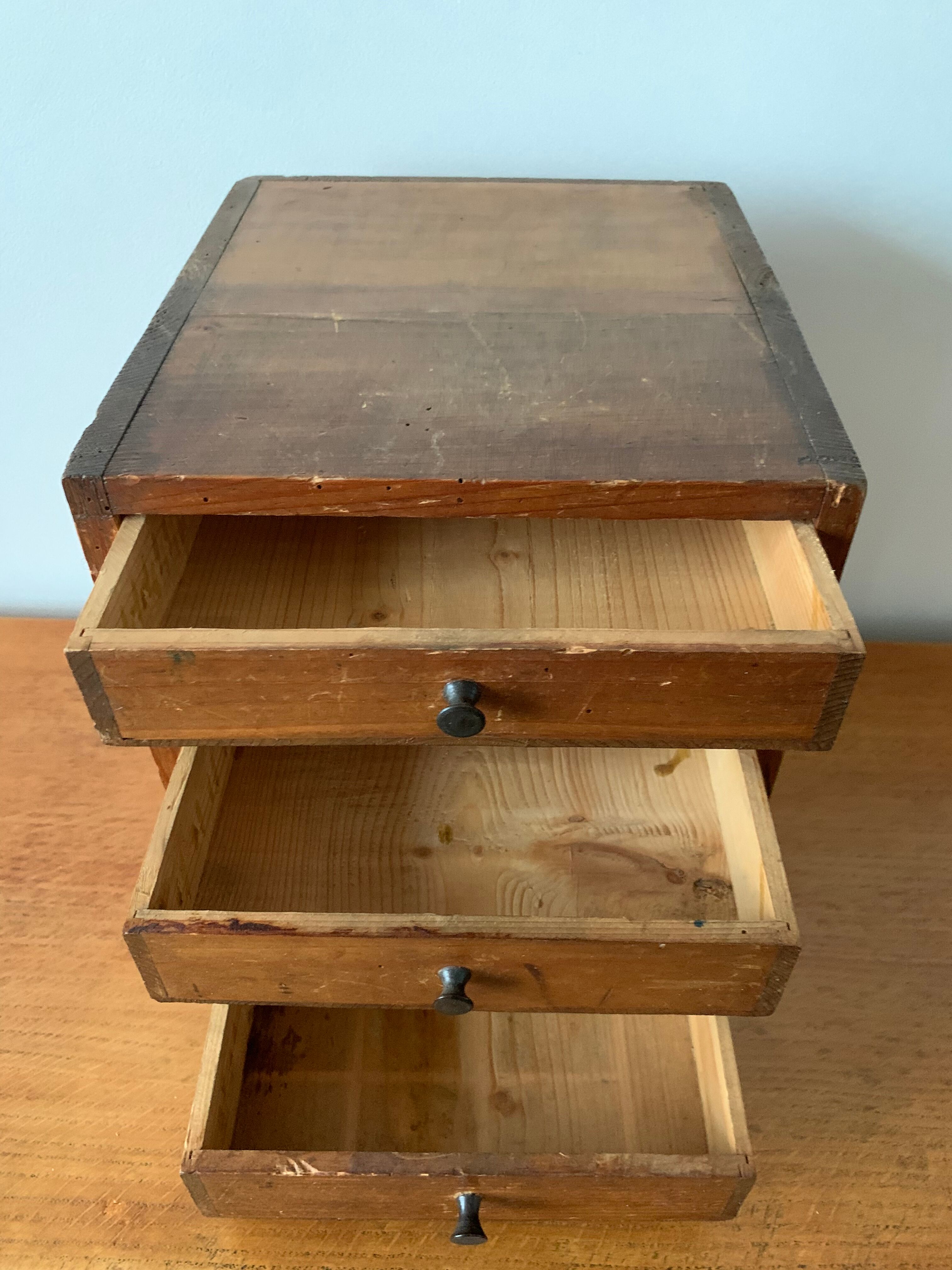 Meuble de métier ancien 48cm