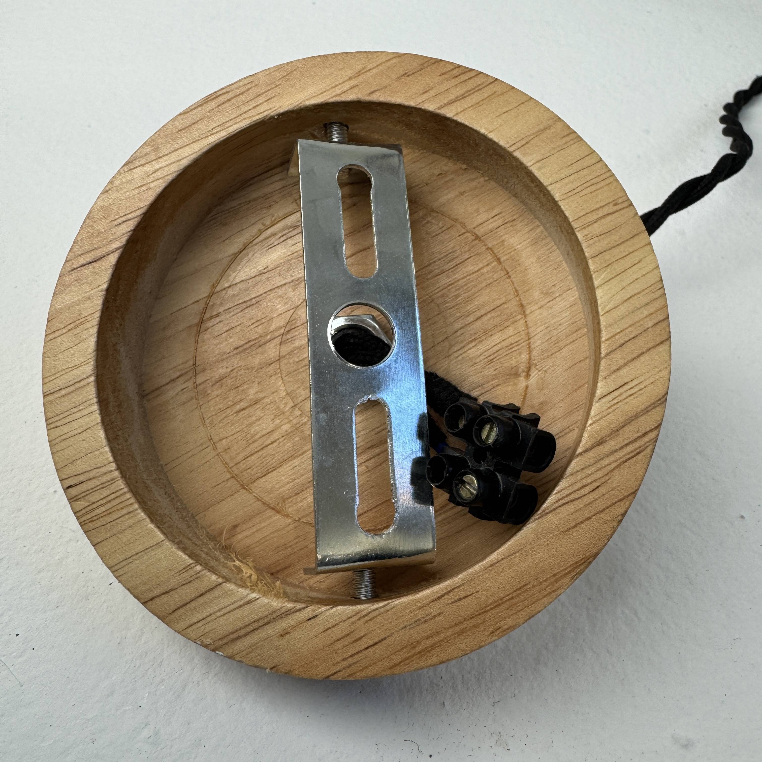 Vintage fluted opaline suspension light