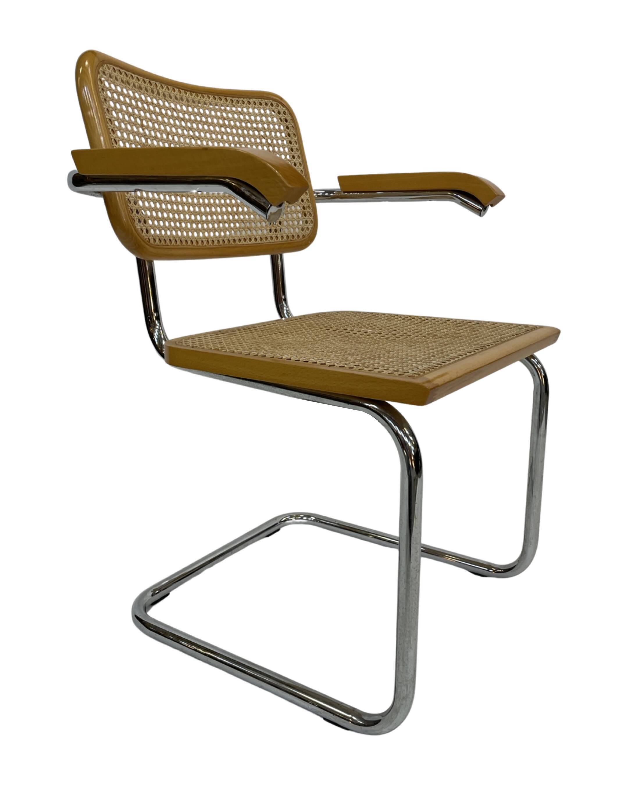Cesca chair B64 with armrests by Marcel Breuer Design