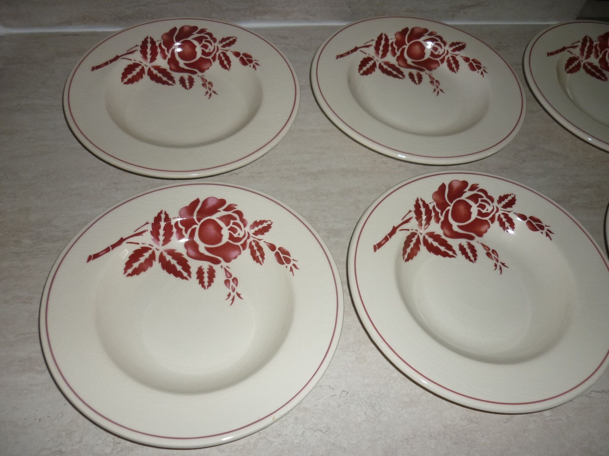 Set of 6 old hollow plates in beige and red earthenware