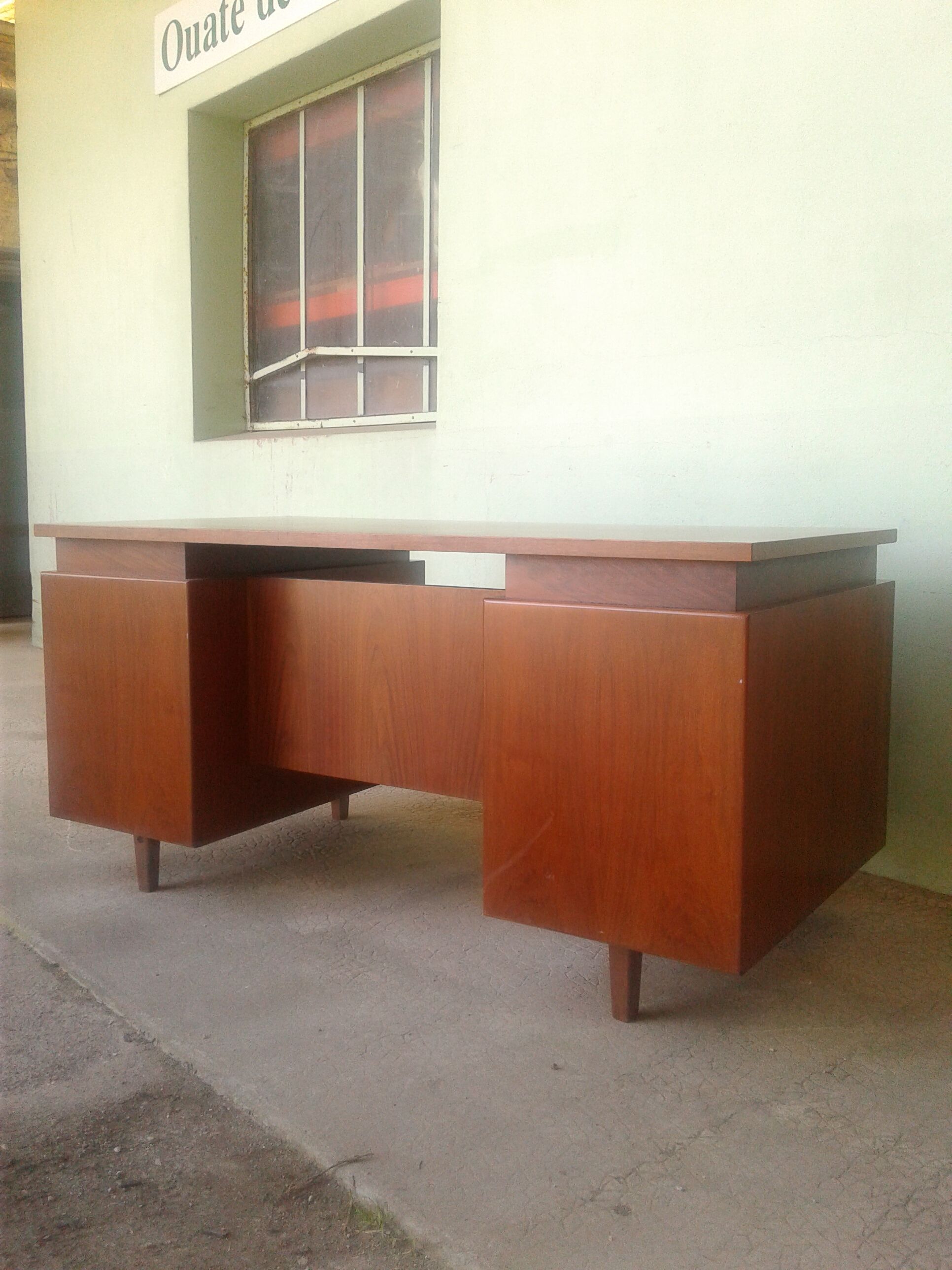 Large French desk Burwood of the 50s .