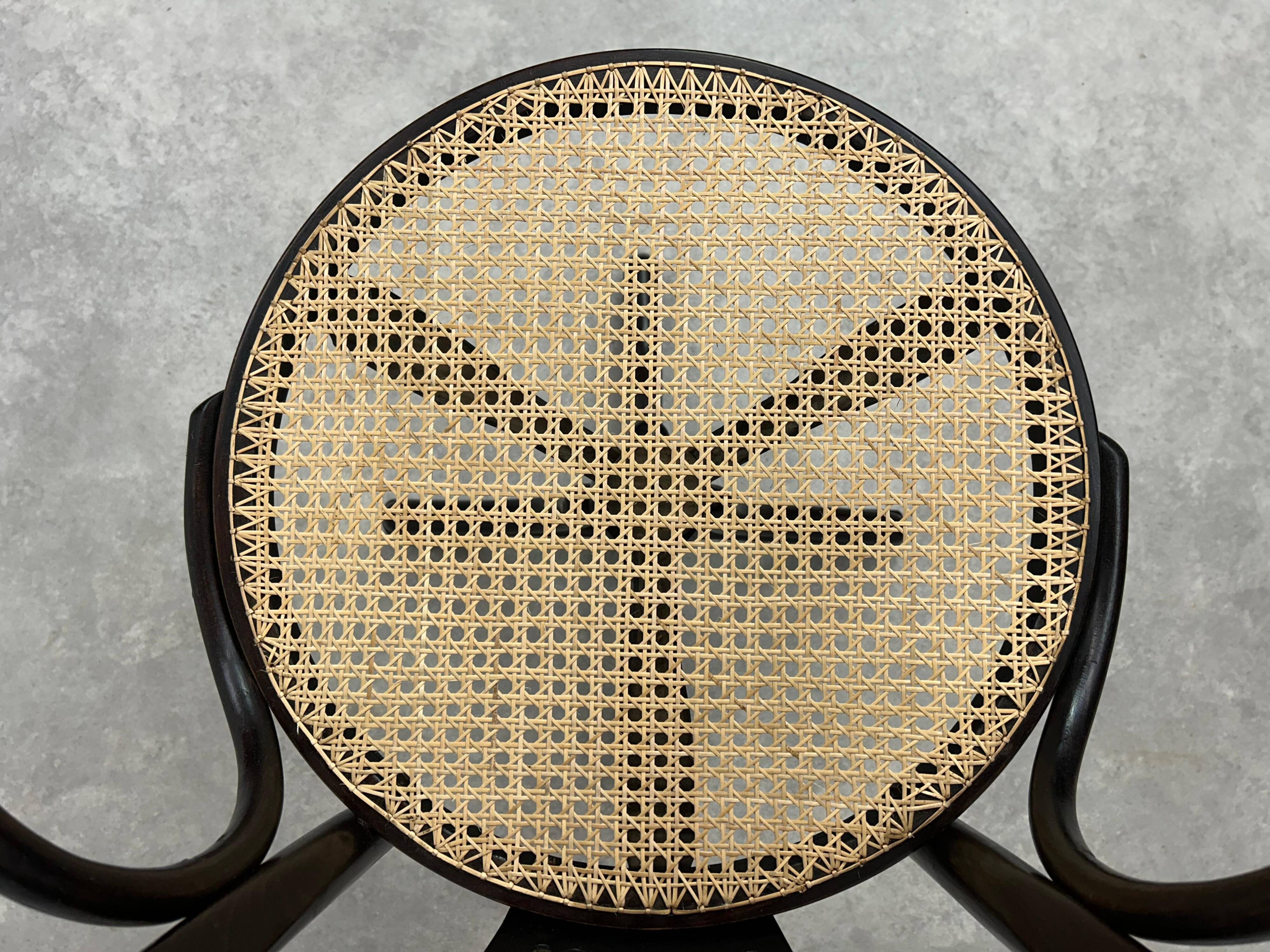 Swivel office chair in Jugendstil by Thonet