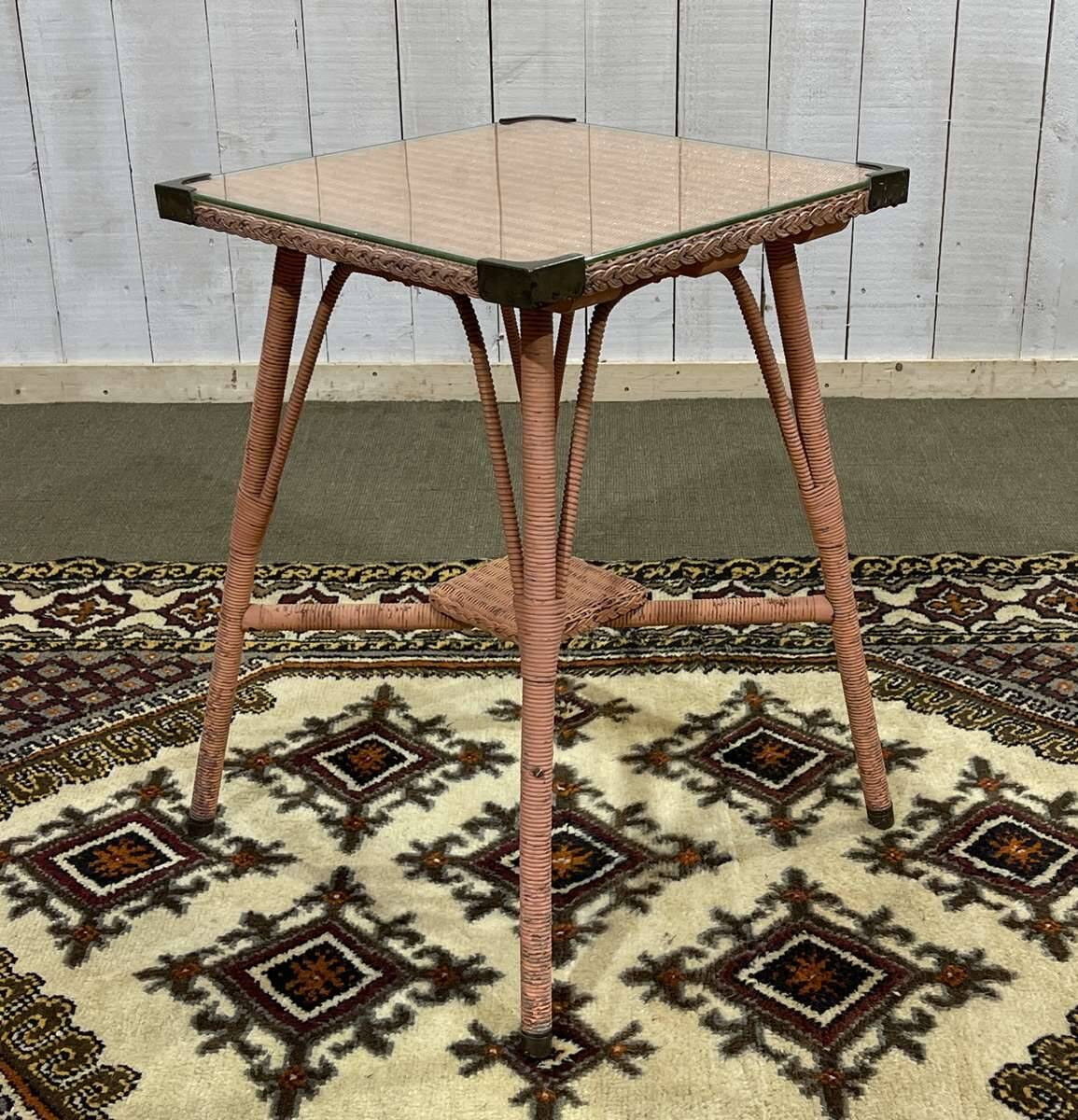 English Lloyd Loom pedestal table from the 1930s
