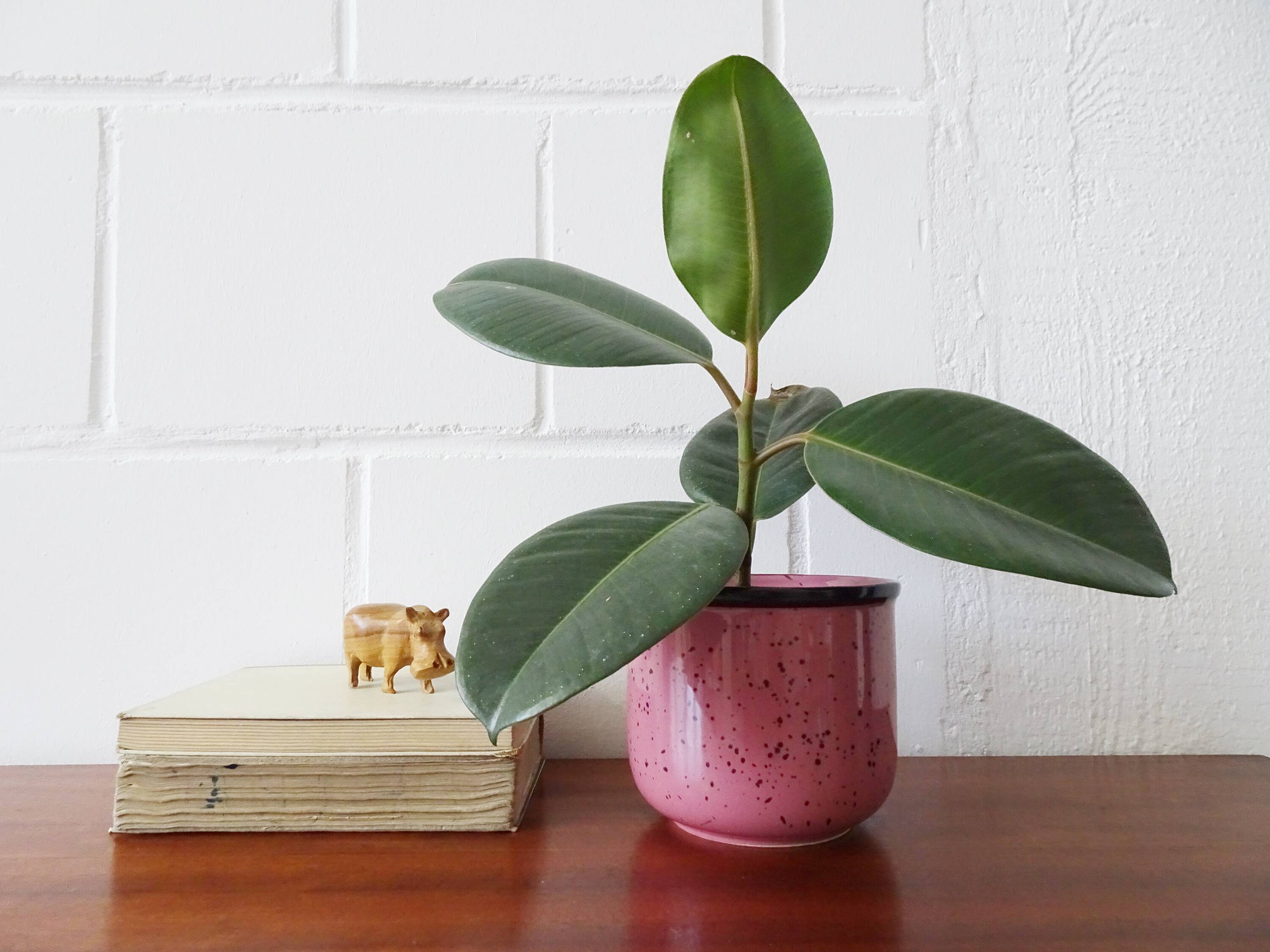 Flowerpot pink with terrazzo pattern, ceramic planter pink, plant pot 80s