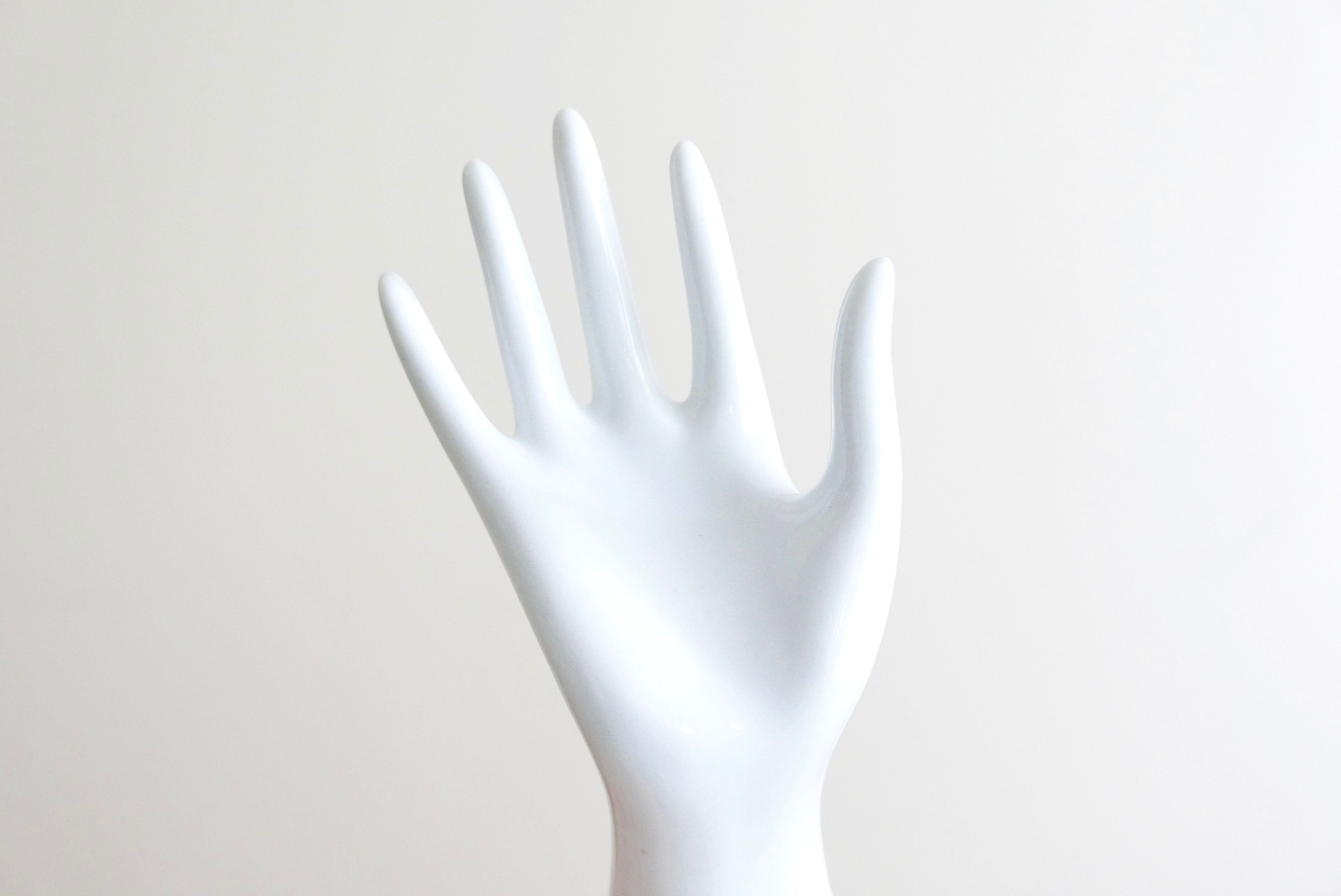 Hand ring in white porcelain, early 1970s