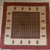 Square tablecloth 106x106 cm