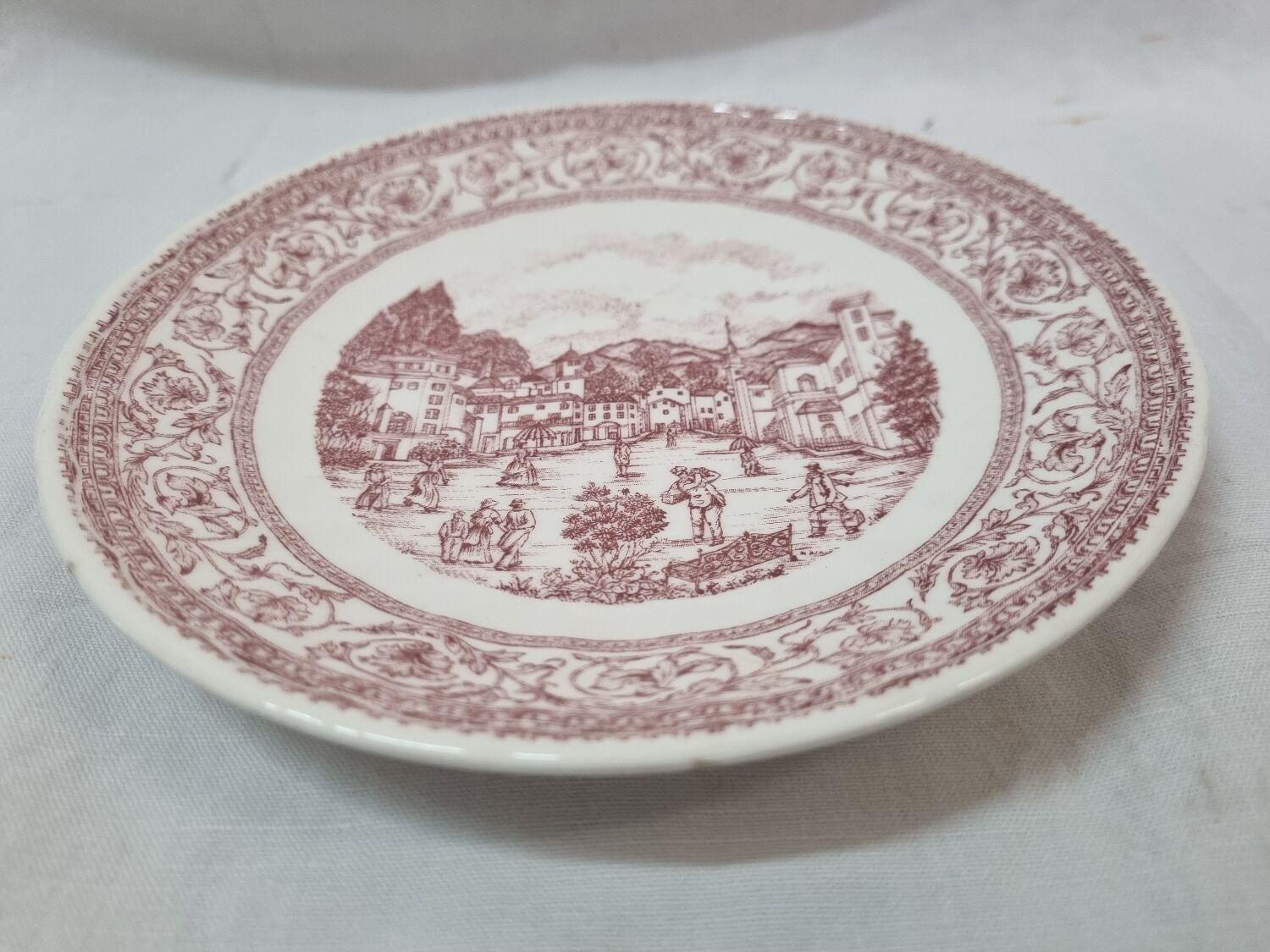 Porcelain plate Corona Colombia