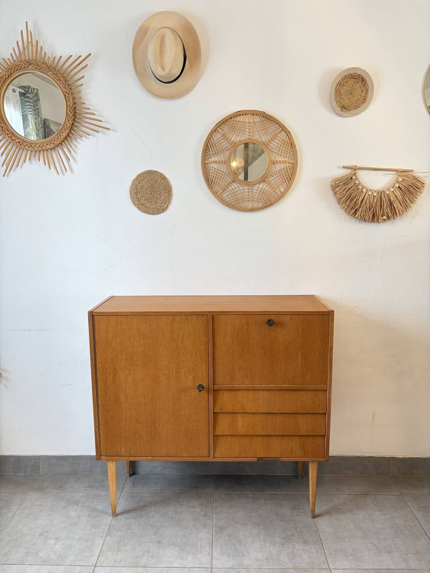 Meuble de rangement / étagère vintage