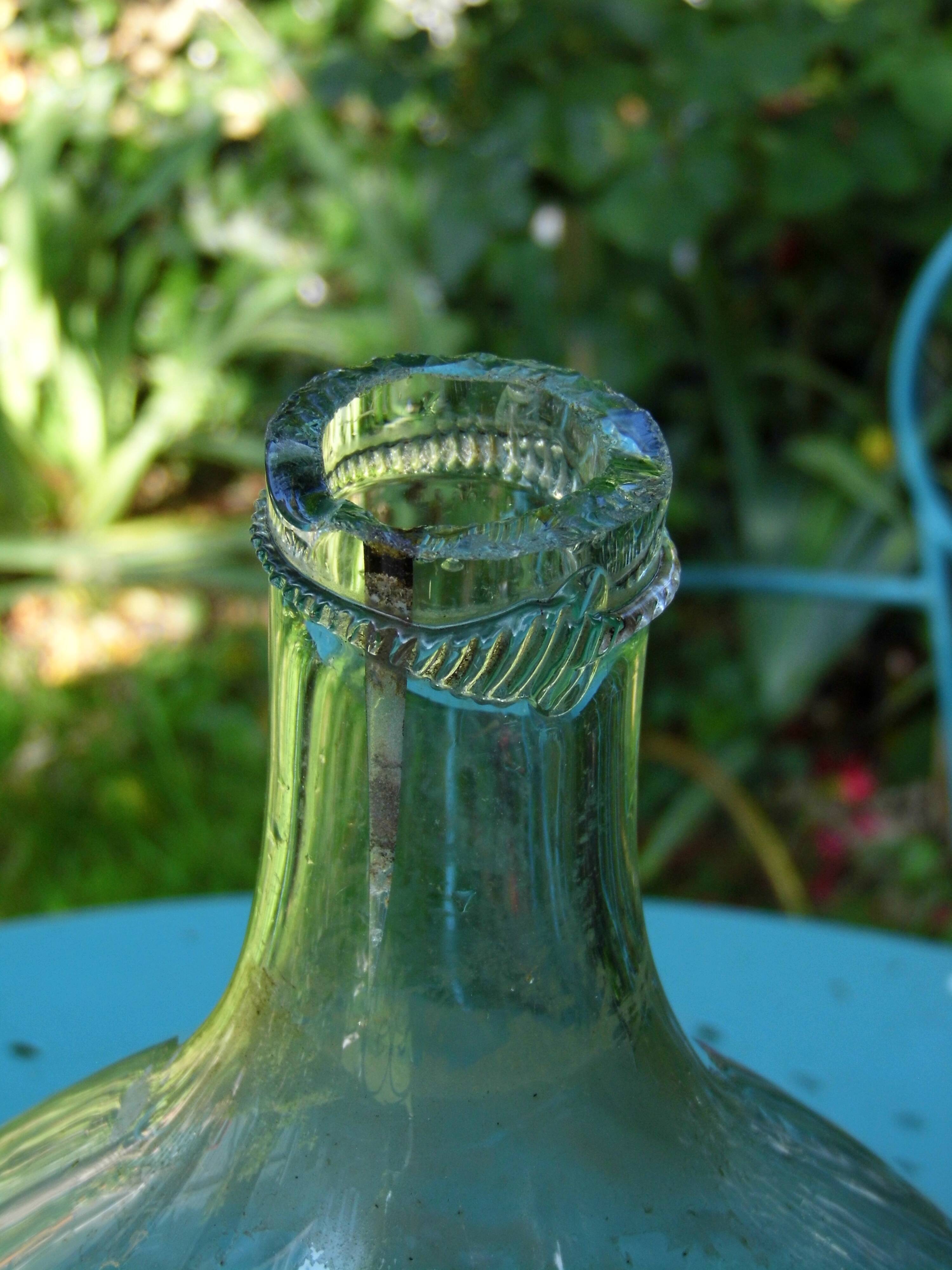 Old lady-jeanne, old model, blown glass 38cm high