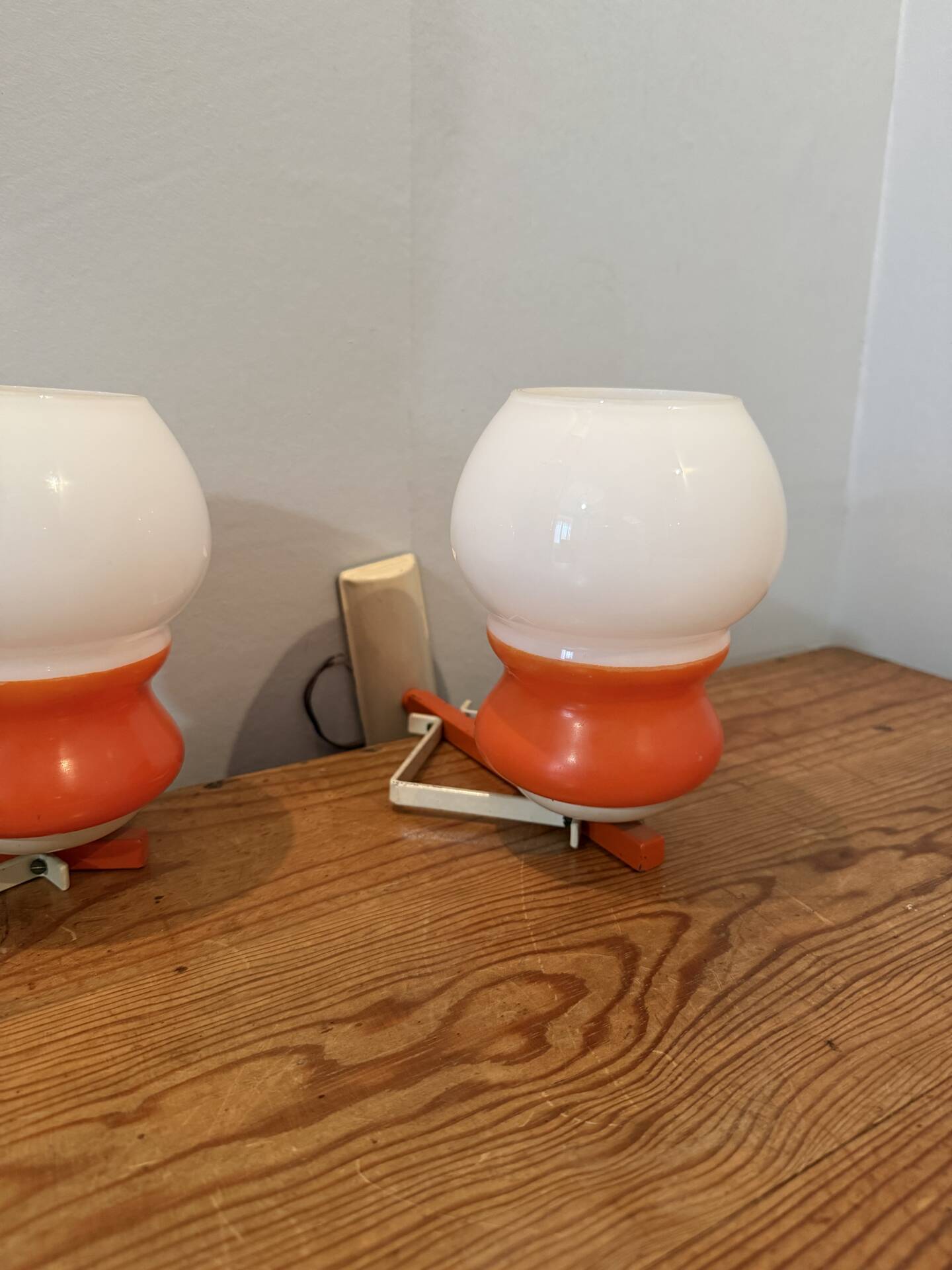 Pair of Space Age design wall lights in metal and vintage opaline.